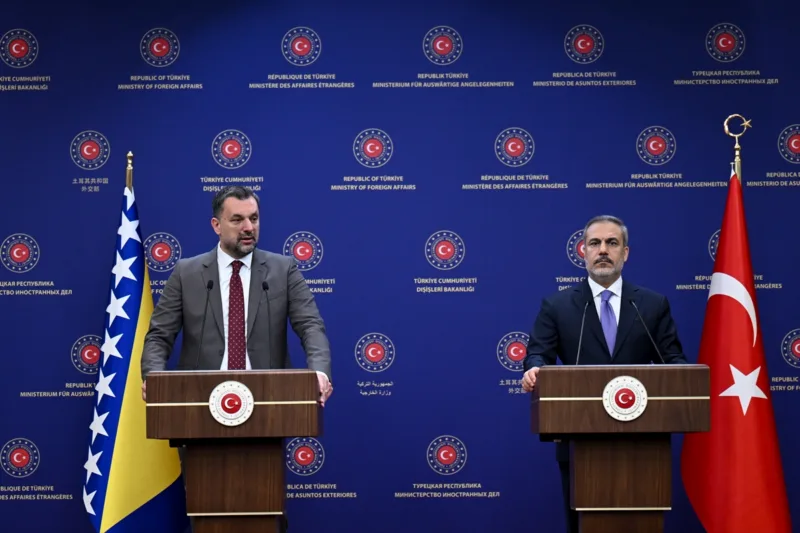 AA-20231116-32915667-32915666-MINISTAR_VANJSKIH_POSLOVA_BIH_ELMEDIN_KONAKOVIC_U_POSJETI_TURKIYE_2