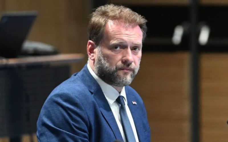 Zagreb: Povećanje minimalne plaće jedna je od tema sjednice Vlade na kojoj se uvodno obratio premijer Plenković