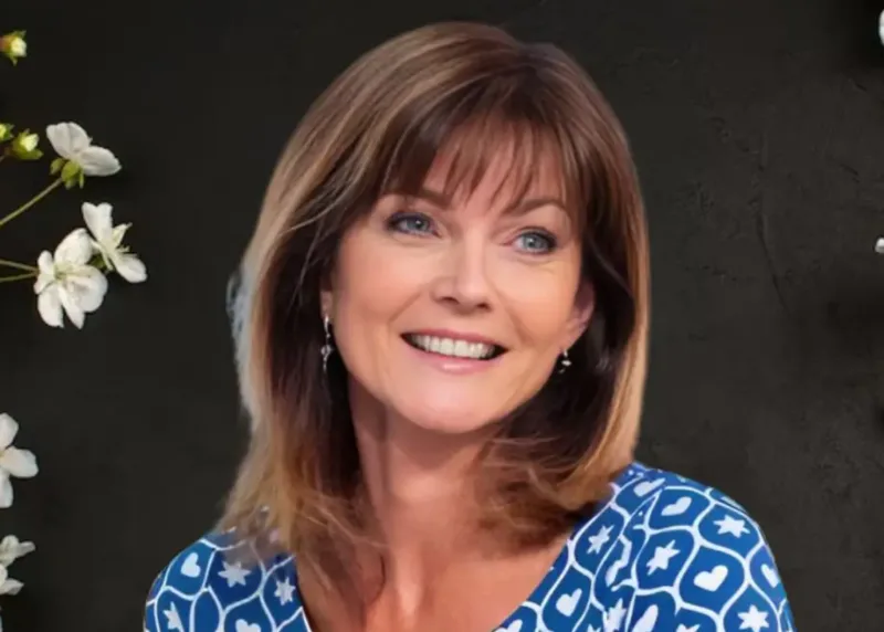 Annabel Giles