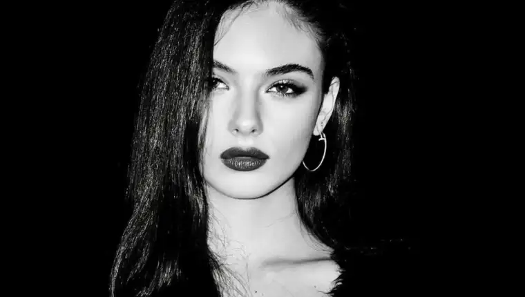deva cassel