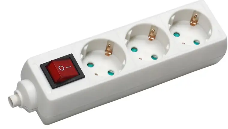 27649