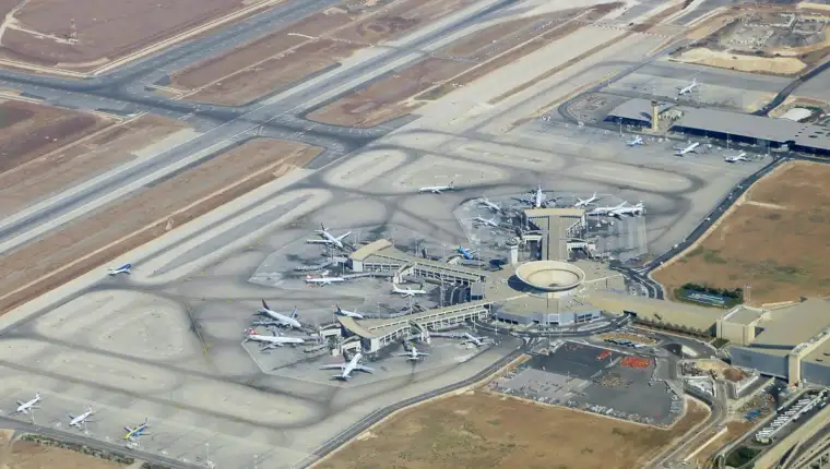 Ben-gurion-airport-terminal--september-2012