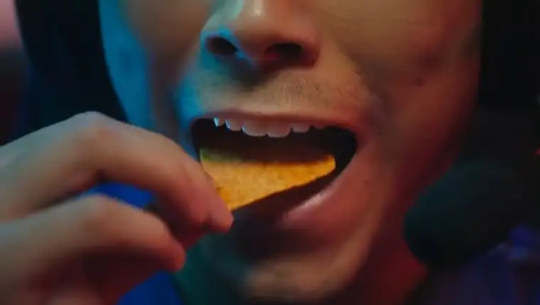 doritos_-silent-ad-cancel-the-crunch-youtube_20231106134935_38-856