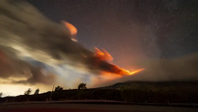 AA-20231113-32846940-32846936-VULKAN_ETNA_PONOVO_AKTIVAN_U_ITALIJI