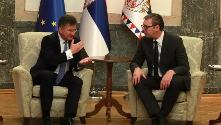 lajcak vucic