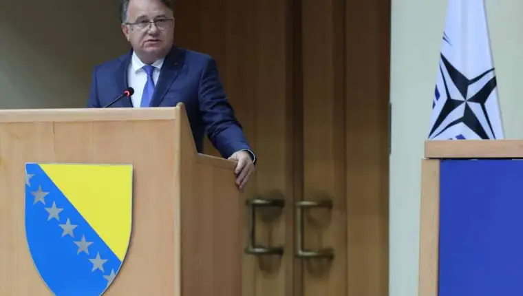 niksic govor parlament