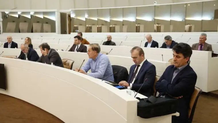 okrugli sto kuda ide bih