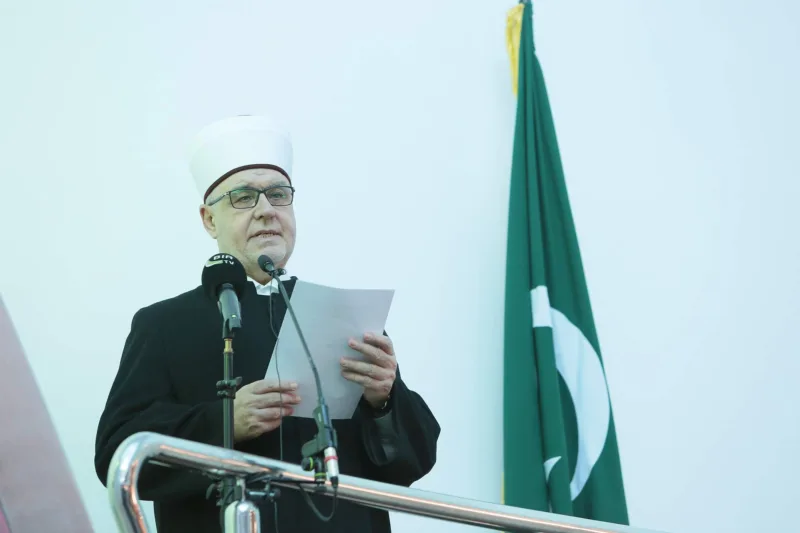 Reisul-ulema Bihać - hutba 5 (002)
