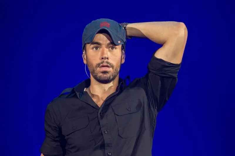 Enrique Iglesias1
