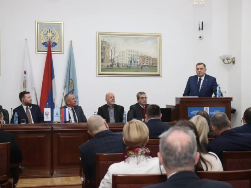dodik2