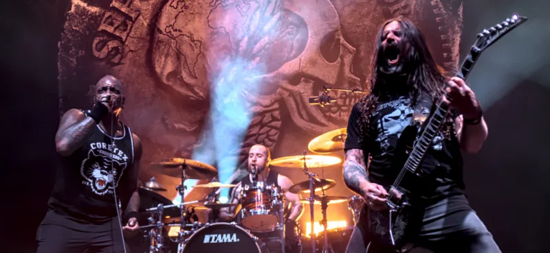 sepultura.jpg