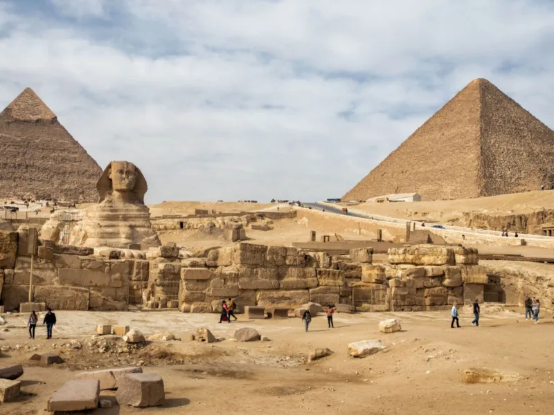 Pyramids-of-Giza-Guide-1200x900.jpg.optimal