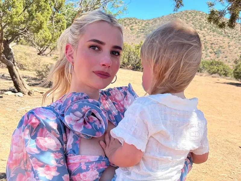 emma-roberts-son-rhodes-1-613cc88aa0b14d61991d6ee404659784
