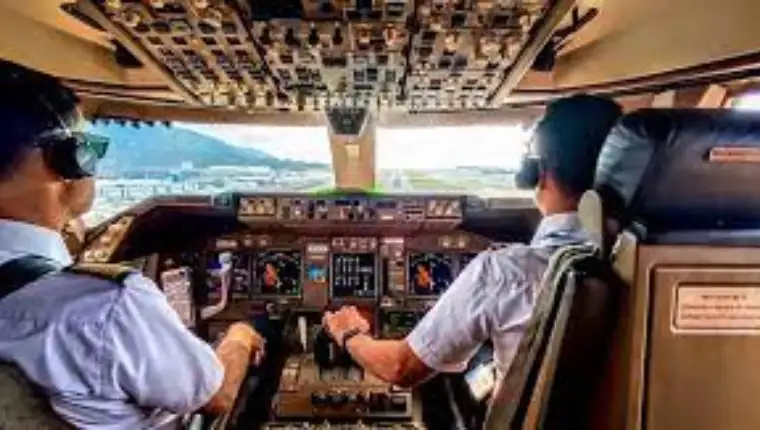 PILOTI U AVIONU