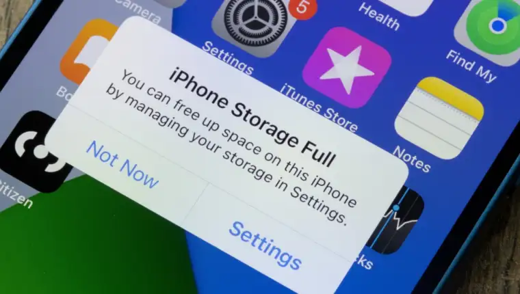 iphone prostor na telefonu