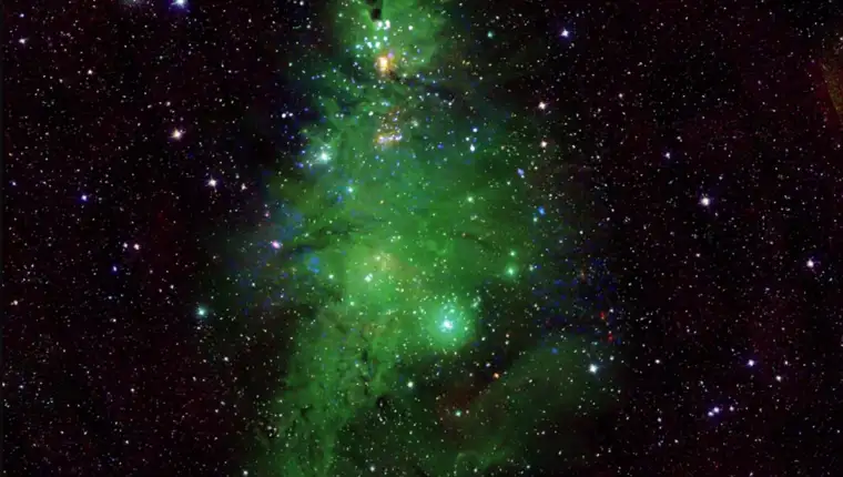 nasa-objavila-prigodnu-fotografiju-svemirskog-bozicnog-drvca_lGA__3