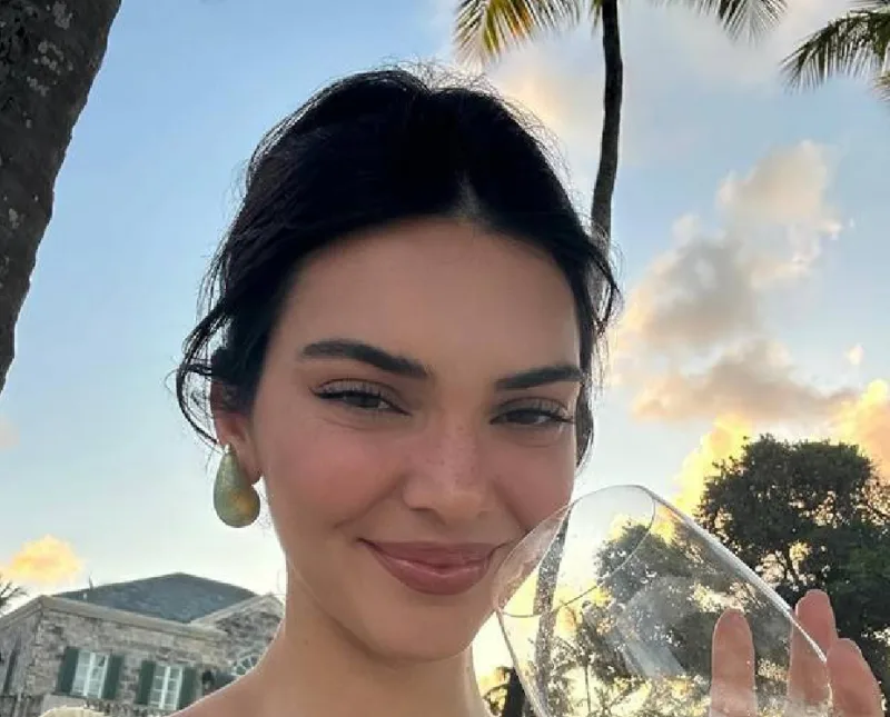 KENDALL 2.jpg