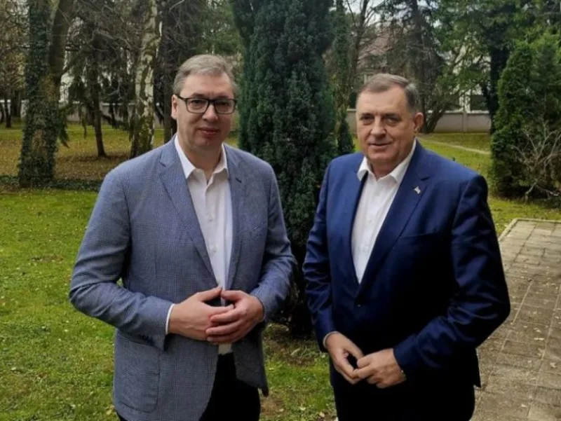 vucic dodik