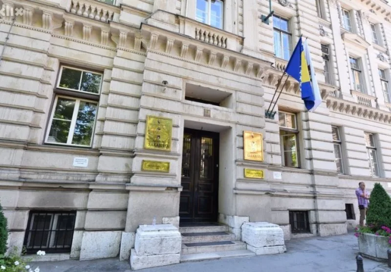 VLADA-KS