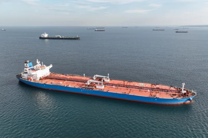 tanker crveno more