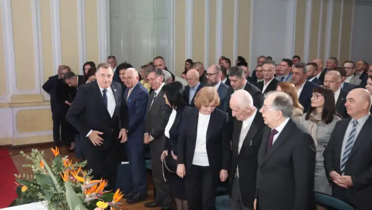 dodik dan rs naustavni