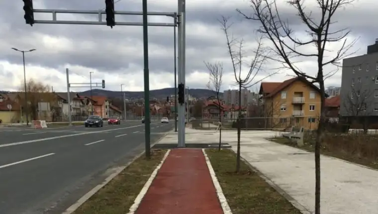 semafor-biciklisticka-696x472