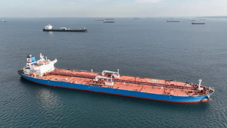 tanker crveno more