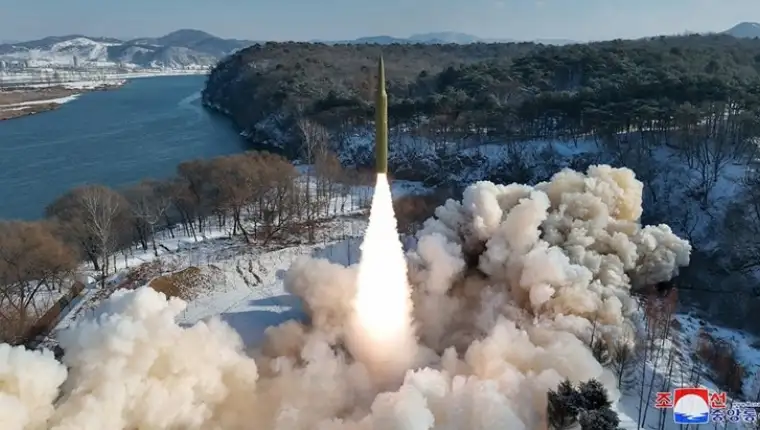 sjeverna koreja balistički projektil