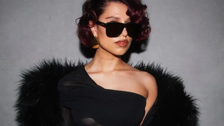 raye.jpg