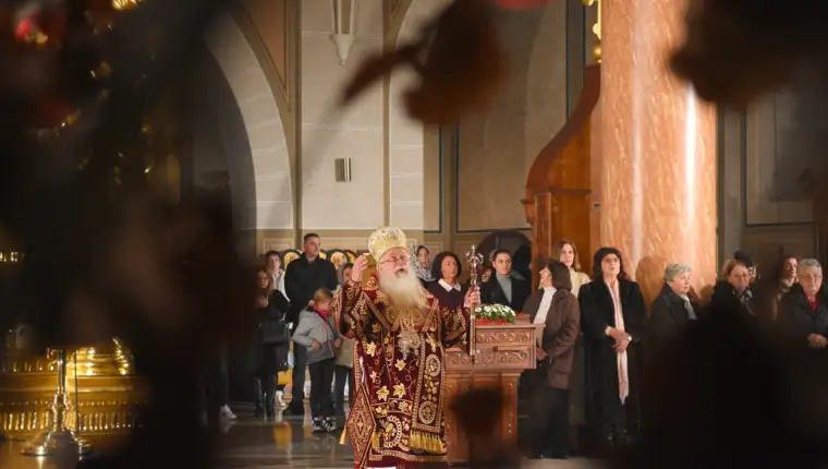AA-20240107-33375626-33375609-BOZICNA_LITURGIJA_SLUZENA_U_SABORNOJ_CRKVI_U_SARAJEVU