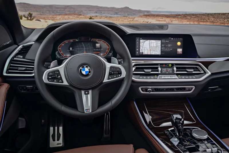 bmw kabina