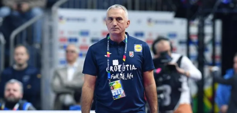 Men s EHF EURO 2024 Kroatien - Island am 22.01.2024 in der Lanxess Arena in Köln Goran Perkovac ( Trainer / Cheftrainer