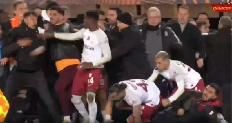 tuča galatasaray sparta
