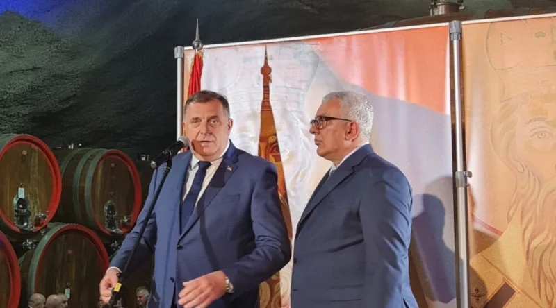 dodik i andrija mandić