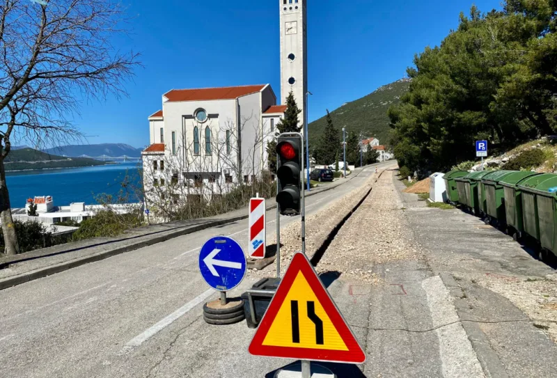 radovi na ulazu u neum