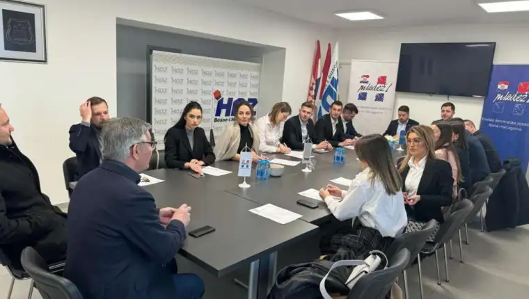 hdz mladež
