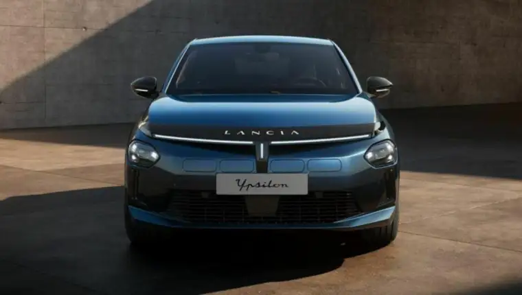 lancia ypsilon 1
