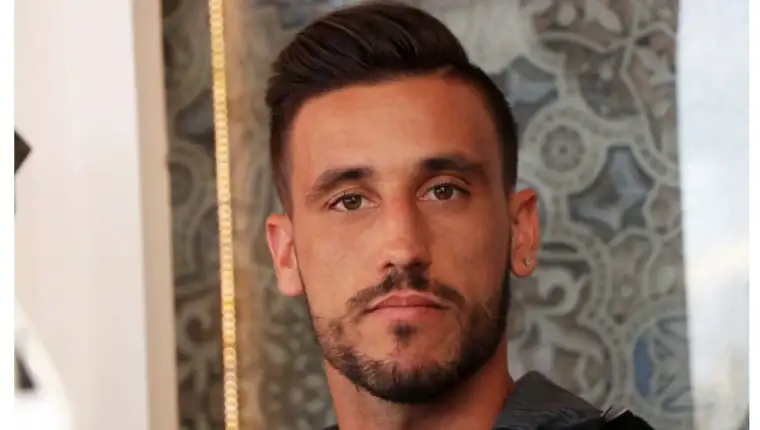 dzumhur 9
