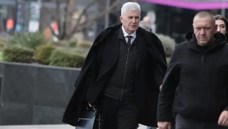 covic-sastanak-parlament-2