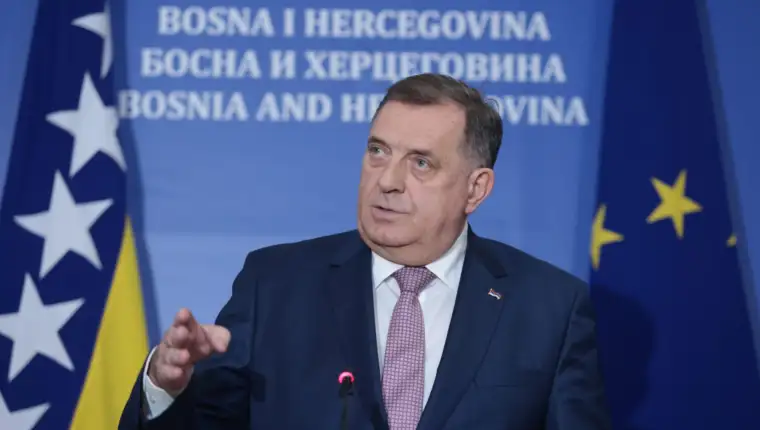 sastanak trojka hdz snsd (4)