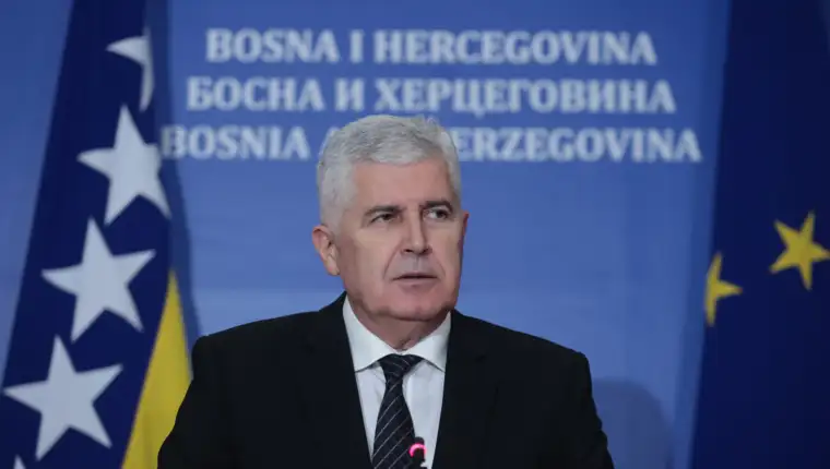 sastanak trojka hdz snsd (11)