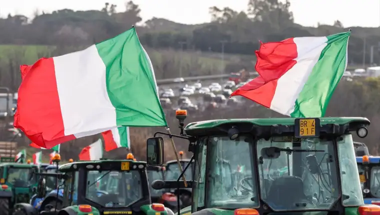 AA-20240209-33663263-33663249-ITALIJA_POLJOPRIVREDNICI_PROTESTOVALI_U_RIMU