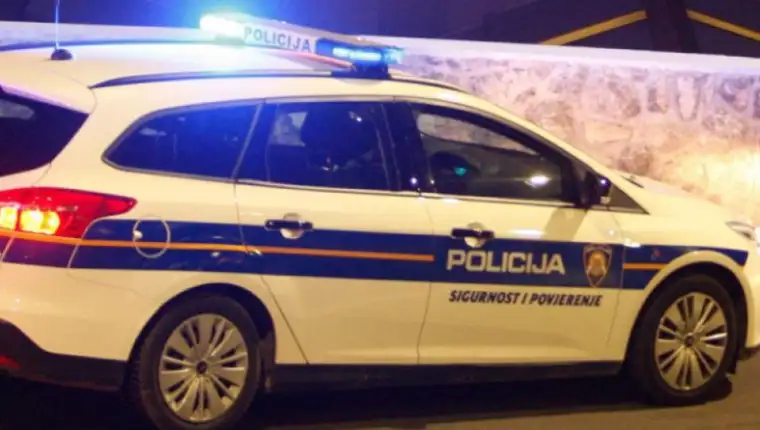 policija hrv 4