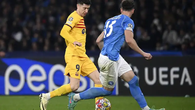 AA-20240221-33774623-33774622-UEFA_LIGA_SAMPIONA_NAPOLI_FC_BARCELONA