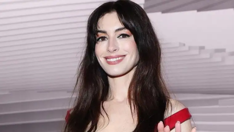 Anne Hathaway 2