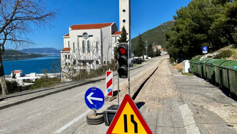 radovi na ulazu u neum