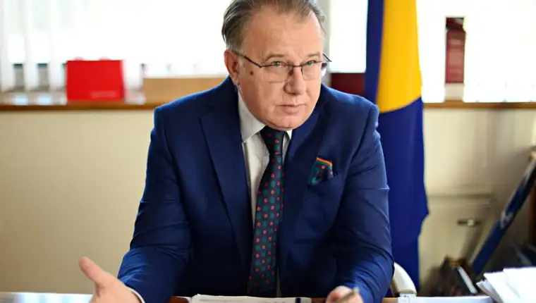 nermin nikšić
