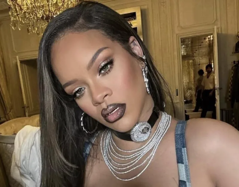 RIHANNA.jpg