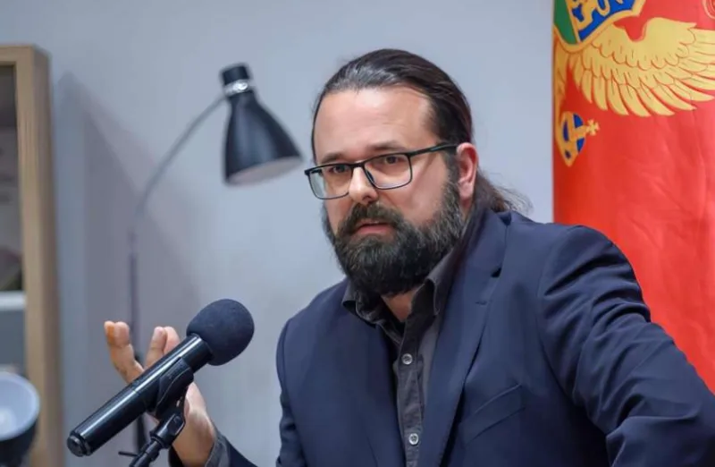 nikolaidis 1