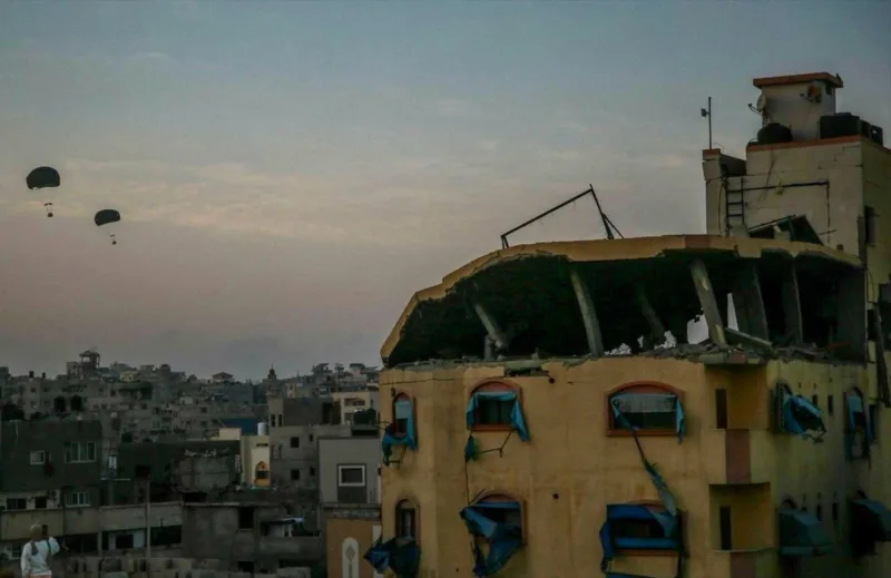 gaza-humanitarna-pomoc-iz-zraka-aa-8